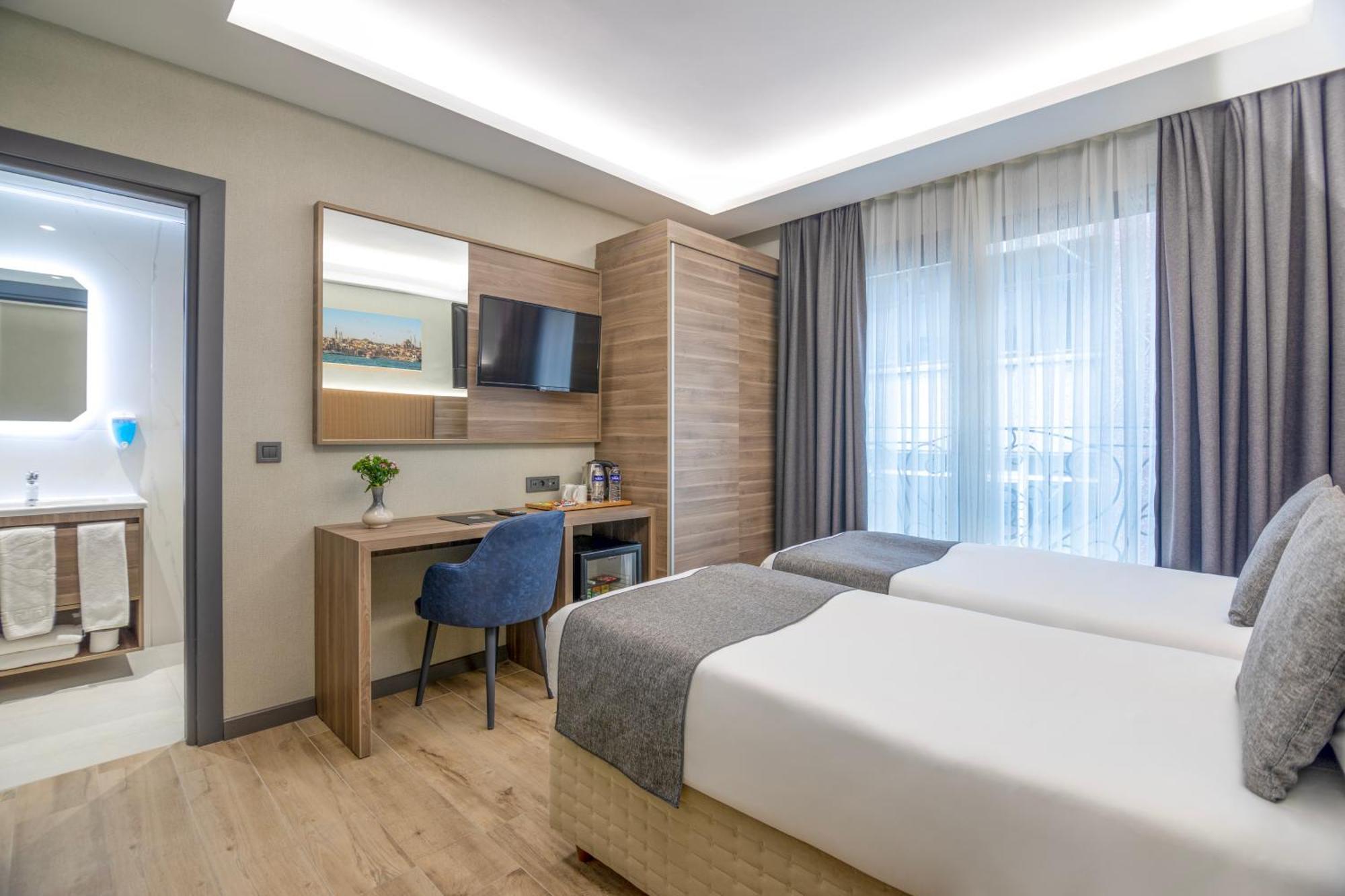The Omiya Hotel Истанбул Екстериор снимка
